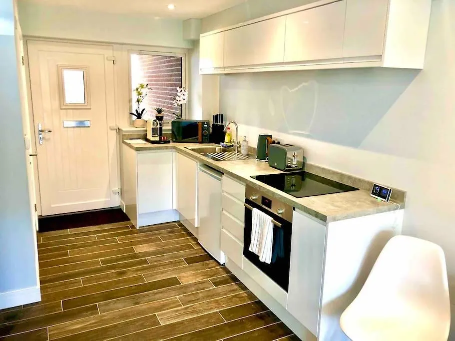 Holiday home Centrally Situated House Plus Private Parking Cheltenham United Kingdom